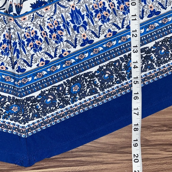 KNAPP STUDIO WHITE TANK WITH blue floral design - Picture 7 of 11